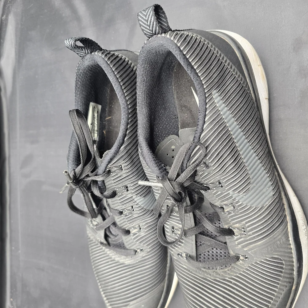 Nike Black‎ Athletic Shoes with Cushioned Sole